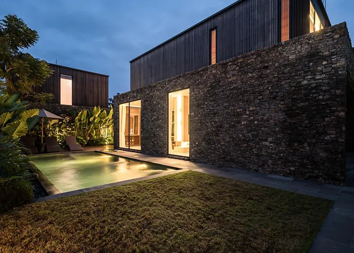 Seven Stones Villa