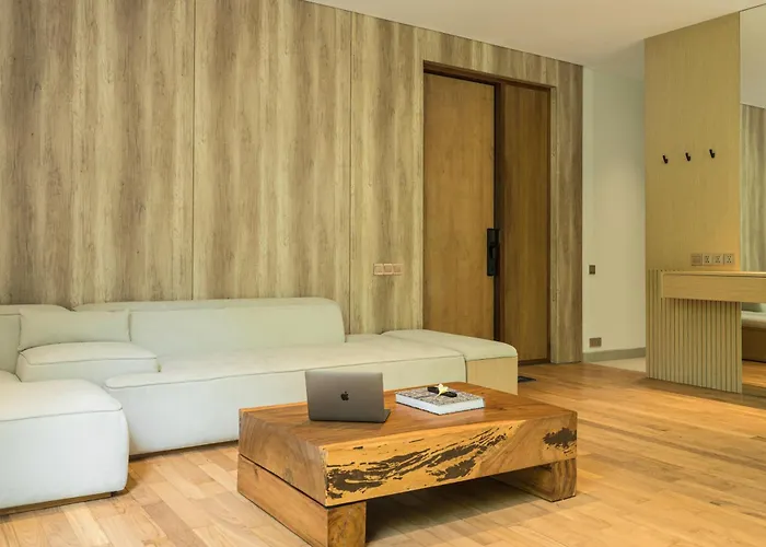 Seven Stones Villa